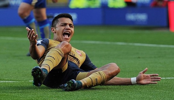 Alexis-Sanchez-celebrates