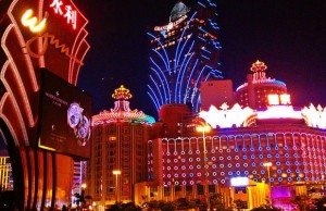 Casino_Lights_In_Macau-750x400