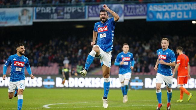 Winning over SPAL, Napoli Keep Distance with Juventus