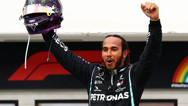 F1: Hamilton Takes Pole Position in Italian Grand Prix