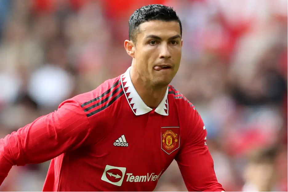 Cristiano Ronaldo Signs Will Dign a Two-and-a-half Year Contract with Saudi Giants?