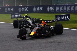 Wolff thrashes F1 penalty on Hamilton
