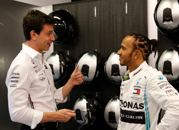 F1: Toto Wolff Dukung Sikap Lewis Hamilton Terhadap “Rasisme”