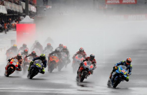 Hujan Bisa Menjungkirbalikkan Segalanya di MotoGP Valencia