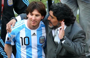 Messi Kirim Pesan ke Maradona Usai Operasi Otak