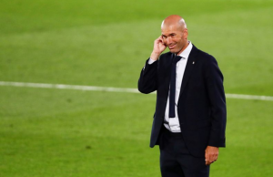 Zidane Enggan Tanggapi Isu Pemecatan Dirinya dari Real Madrid