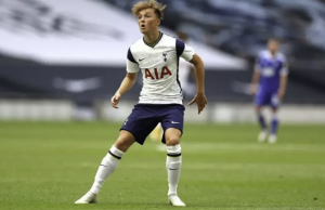 Tottenham Hotspur Berikan Kontrak Pertama Alfie Devine