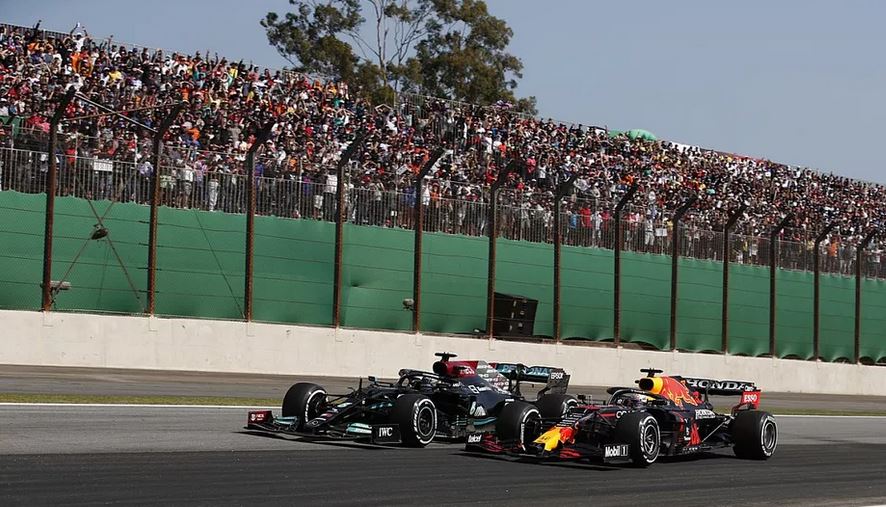 Ricciardo claims Verstappen behavior hasnt changed